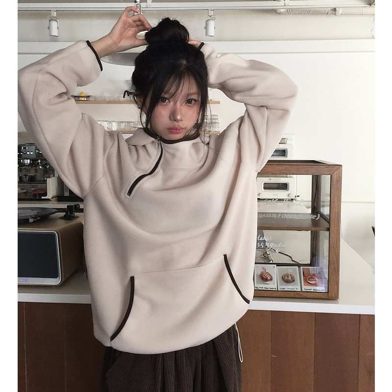 Women's Fleece Hooded Jacket – Loose Fit Zip-Up Winter Coat - Image 4